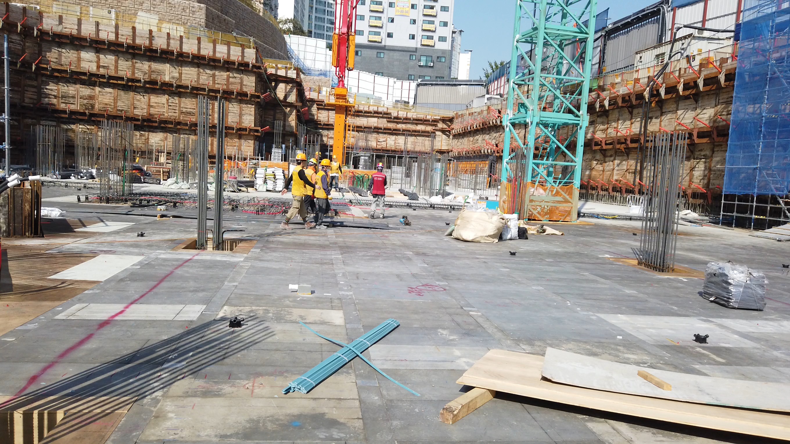 Hard Hat Sample1 Object Detection Dataset by Beyene Daniel Asefa