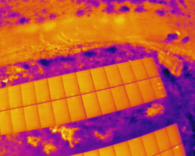 Solar panel defect detector Object Detection Dataset by claudio tapia